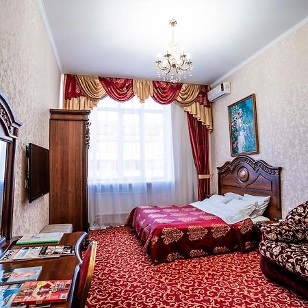 Valencia Hotel Krasnodar Eksteriør billede