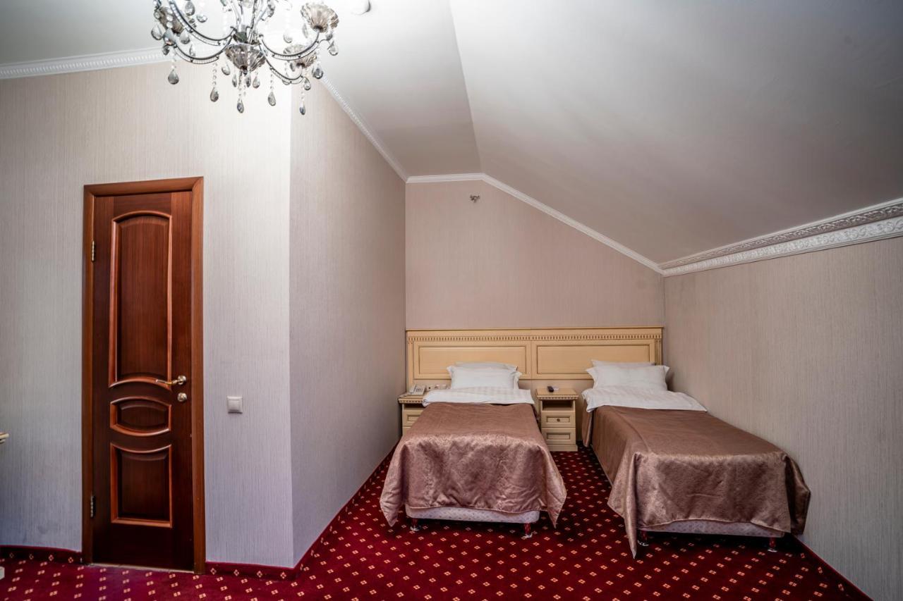 Valencia Hotel Krasnodar Eksteriør billede