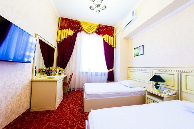 Valencia Hotel Krasnodar Eksteriør billede