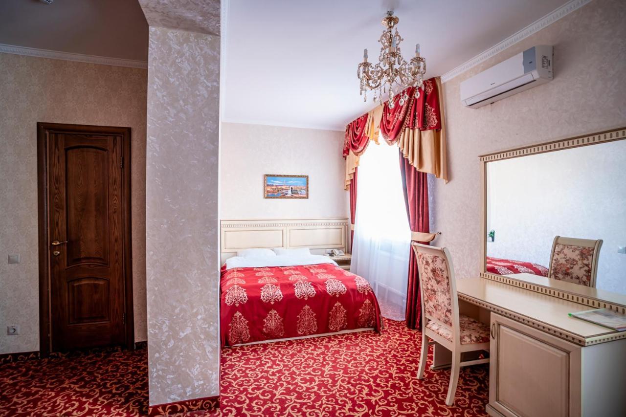 Valencia Hotel Krasnodar Eksteriør billede